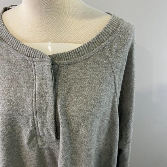 NWOT BP Long Sleeve Crop Henley in Grey Heather (1X) - Picture 4 of 12